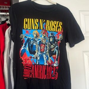 Guns N’ Roses Tour tee shirt
